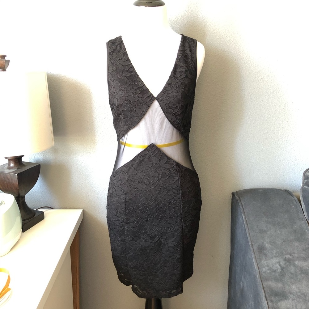 ⏬EUC F21 Lace LBD